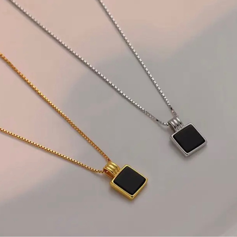 Onix Pendant. An Elegant Combination To Stand Out… - image 1